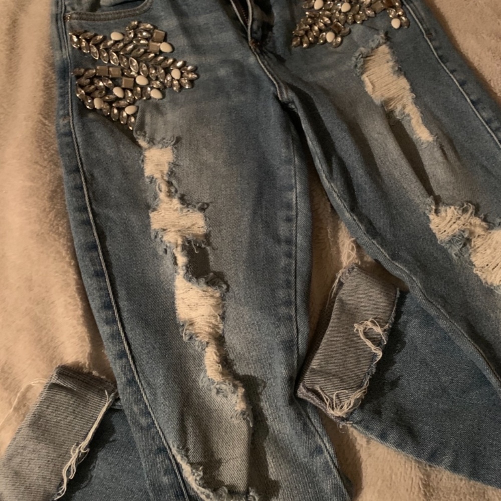 Guess Jeans - Picture 4 of 6